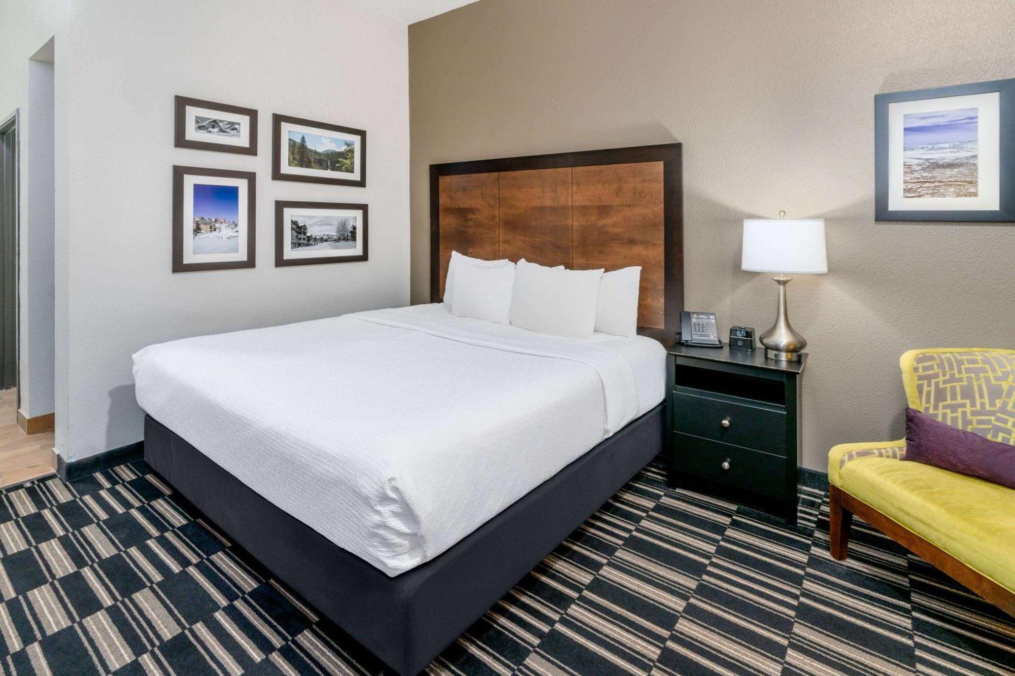 La Quinta Inn By Wyndham Steamboat Springs Exterior photo